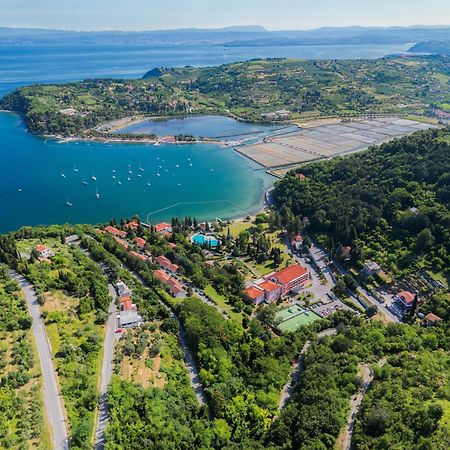 Sea View Apartment Renzzo Струнян Екстер'єр фото