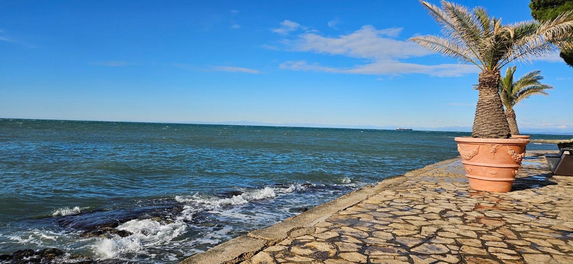 Sea View Apartment Renzzo Струнян Екстер'єр фото